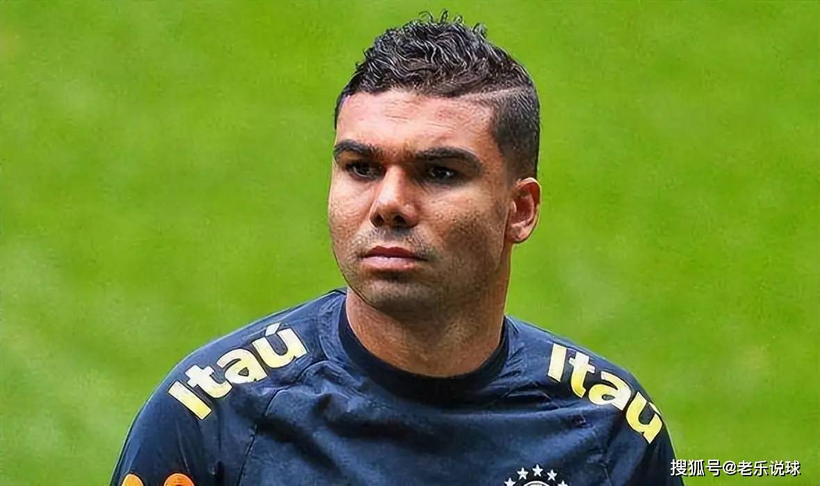 当初卡塞米罗和队友复盘，无人理会之后，就应该明白曼联的状况